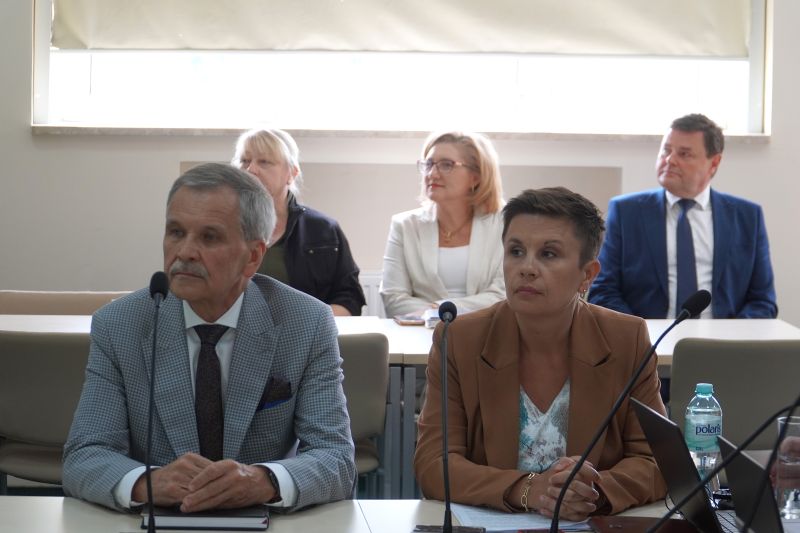 obrady rady powiatu skarżyskiego - XIX sesja