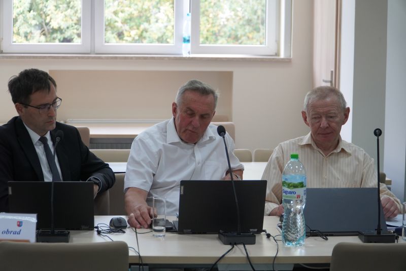 obrady rady powiatu skarżyskiego - XIX sesja