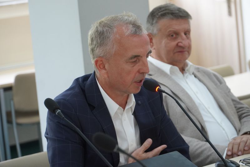 obrady rady powiatu skarżyskiego - XIX sesja