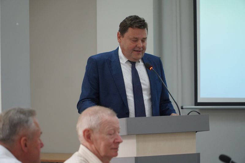 obrady rady powiatu skarżyskiego - XIX sesja