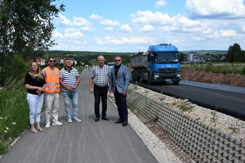 prace-drogowe-na-drodze-powiatowej-Zagorze-Podzagnanszcze-1.JPG