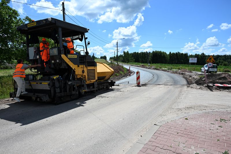 prace-drogowe-na-drodze-powiatowej-Zagorze-Podzagnanszcze-11.JPG