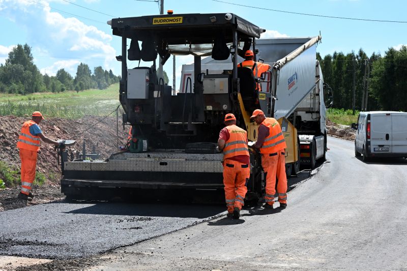prace-drogowe-na-drodze-powiatowej-Zagorze-Podzagnanszcze-18.JPG