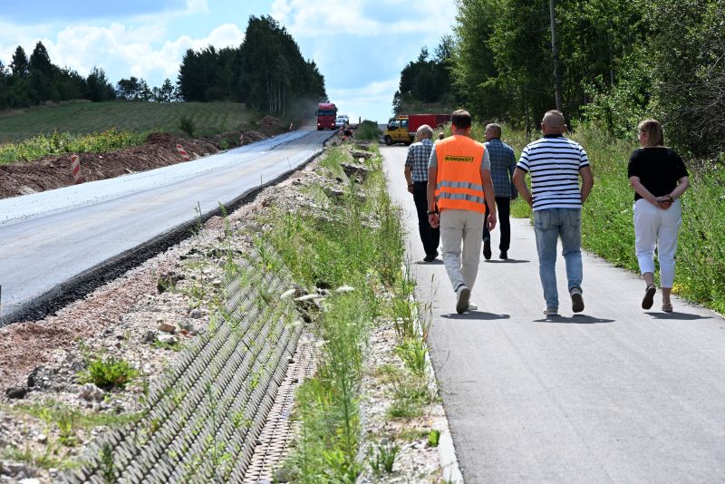 prace-drogowe-na-drodze-powiatowej-Zagorze-Podzagnanszcze-4.JPG