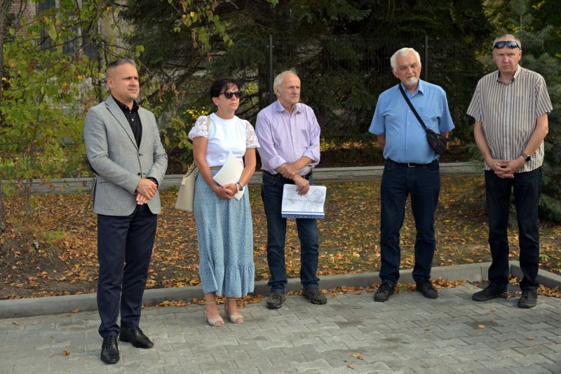 odbiór nowego parkingu przy budynku ZSTM  w ramach projektu BCU