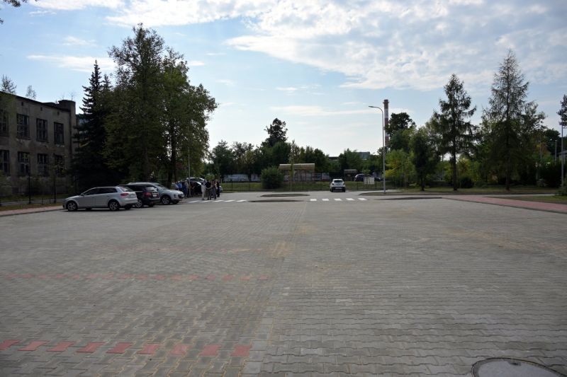 odbiór nowego parkingu przy budynku ZSTM  w ramach projektu BCU