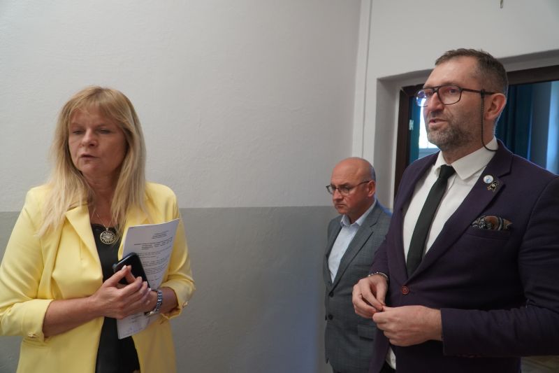 odnowiony korytarz w ZPEW i kolejne udogodnienia dla uczniów z niepełnosprawnościami – inwestycja zrealizowana dzięki wsparciu PFRON