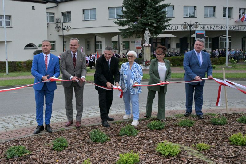  "Rondo im. Wójta Zbigniewa Celskiego - Honorowego Obywatela Gminy Skarżysko Kościelne"