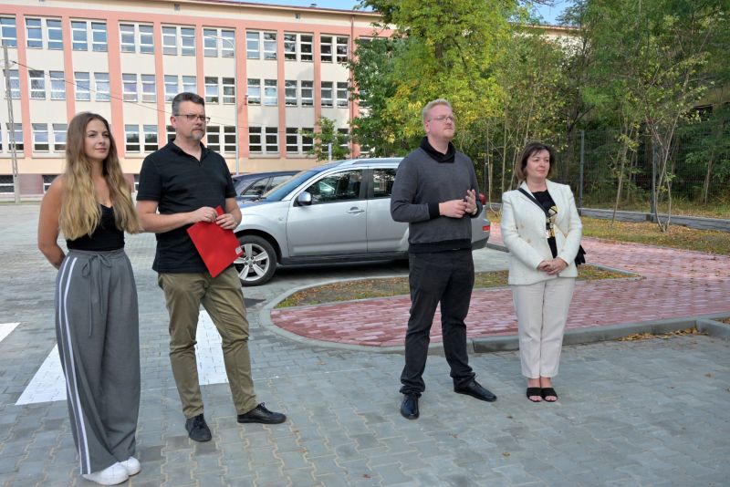 odbiór nowego parkingu przy budynku ZSTM  w ramach projektu BCU