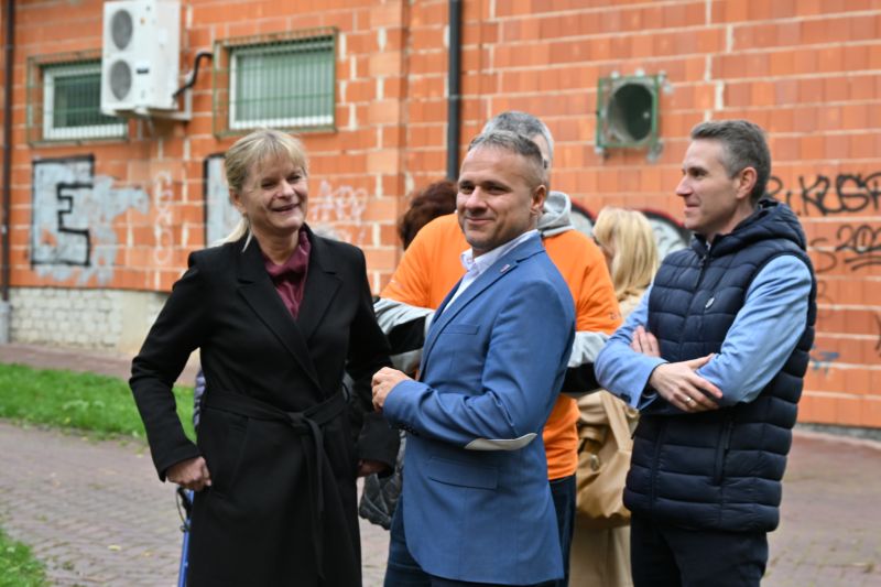 Na Skwerze Braci Zygmuntowiczów