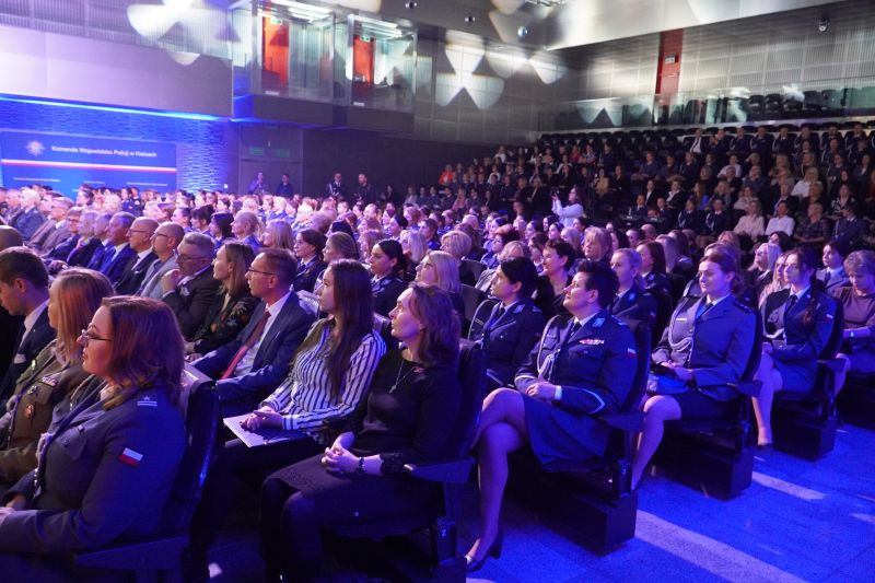 konferencja pt. „W mundurze przez wiek – sto lat obecności kobiet w Policji”
