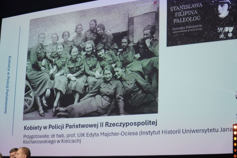konferencja pt. „W mundurze przez wiek – sto lat obecności kobiet w Policji”