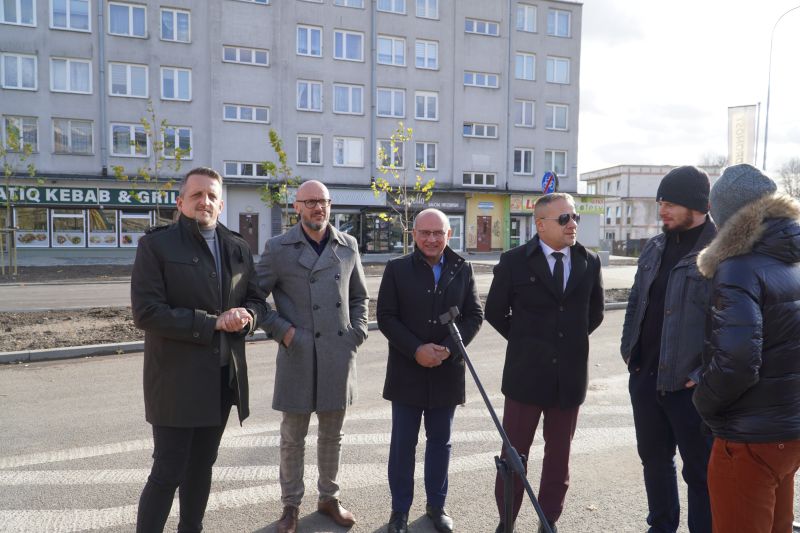 Zakończono przebudowę Alei Tysiąclecia w Skarżysku-Kamiennej na odcinku od ul. Słowackiego do Alei Piłsudskiego. Droga oddana do użytku mieszkańców