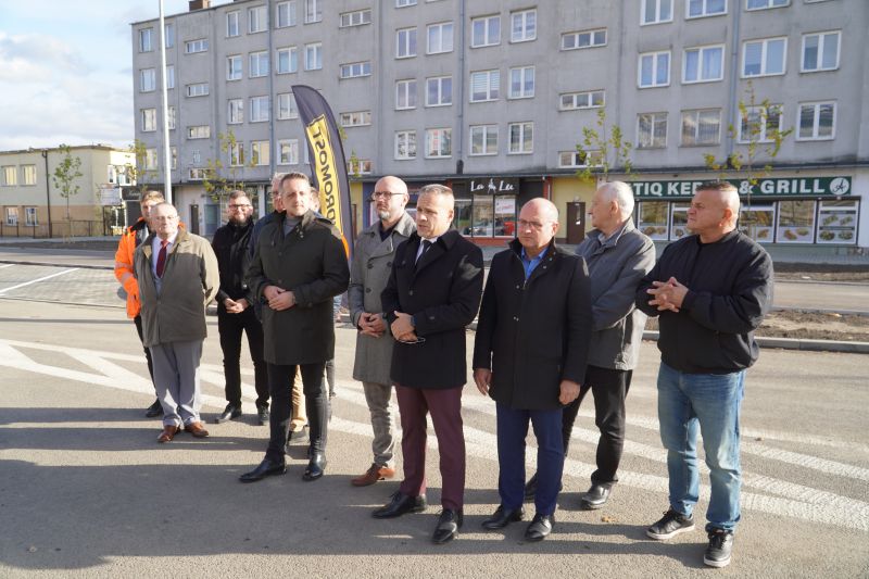 Zakończono przebudowę Alei Tysiąclecia w Skarżysku-Kamiennej na odcinku od ul. Słowackiego do Alei Piłsudskiego. Droga oddana do użytku mieszkańców