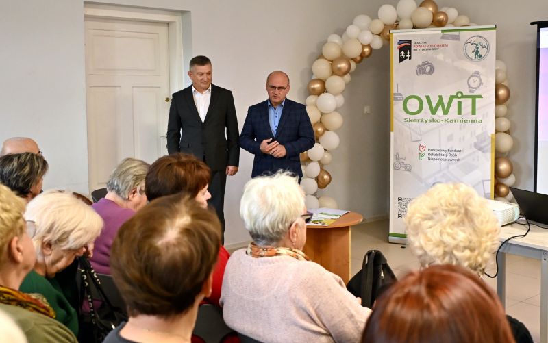 Spotkanie OWiT z seniorami w Suchedniowie