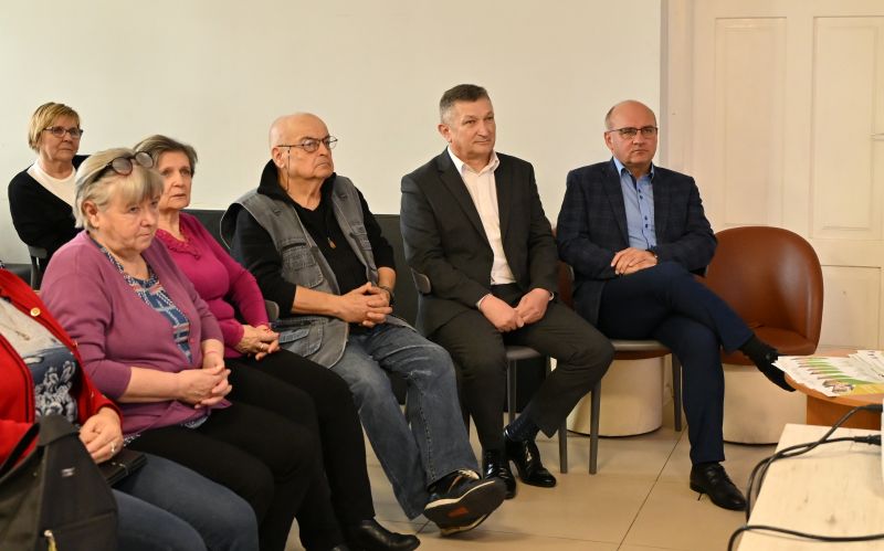 Spotkanie OWiT z seniorami w Suchedniowie