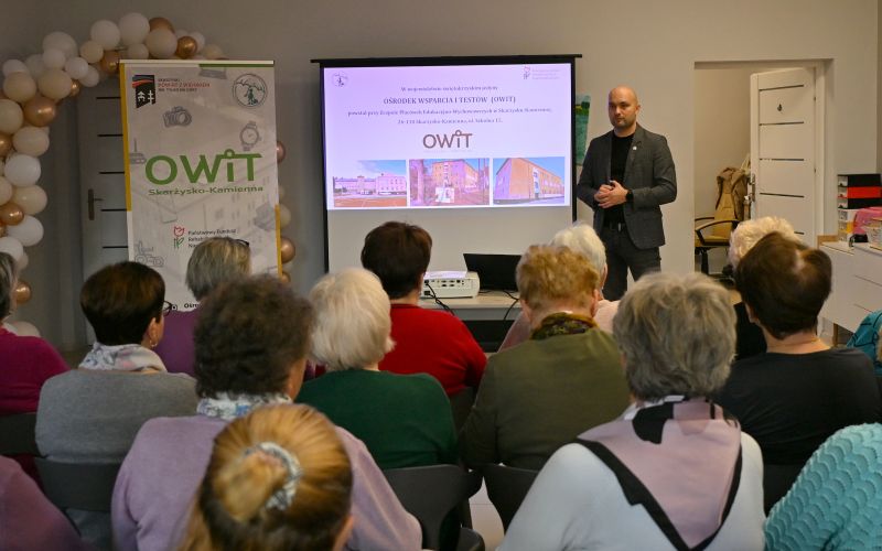 Spotkanie OWiT z seniorami w Suchedniowie