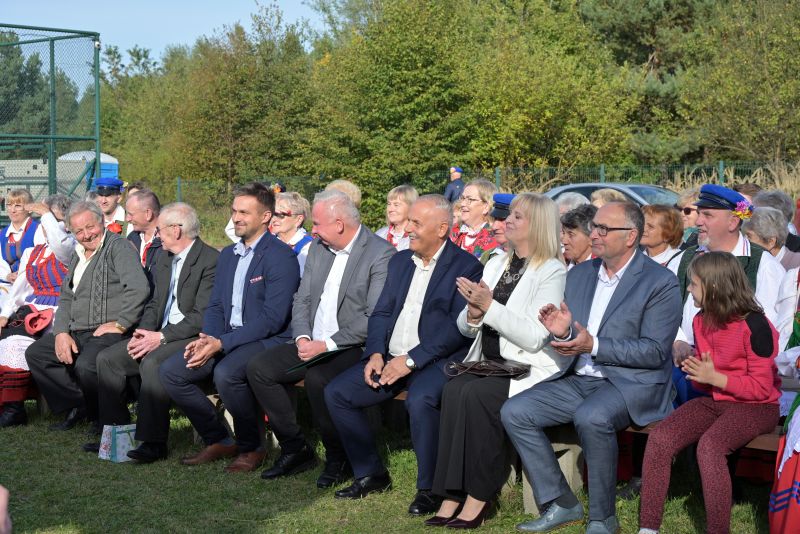 35-lecie Zespołu Ludowego Sobótka oraz 25-lecie Zespołu Pieśni i Tańca Sorbin