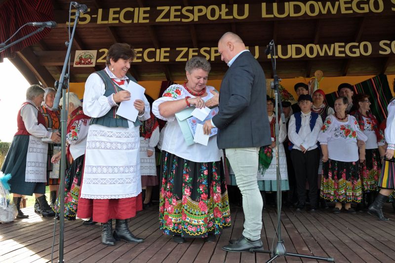 35-lecie Zespołu Ludowego Sobótka oraz 25-lecie Zespołu Pieśni i Tańca Sorbin