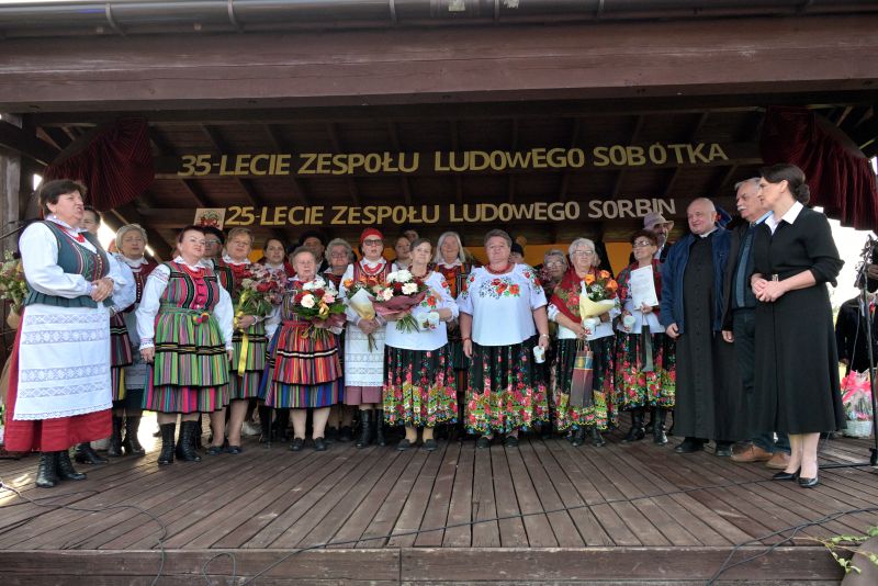 35-lecie Zespołu Ludowego Sobótka oraz 25-lecie Zespołu Pieśni i Tańca Sorbin