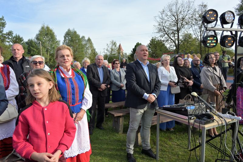 35-lecie Zespołu Ludowego Sobótka oraz 25-lecie Zespołu Pieśni i Tańca Sorbin