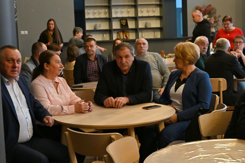 Uroczystość uhonorowania krwiodawców Kolejarskiego Klubu SHDK RP "Dar Serca" w Skarżysku- Kamiennej