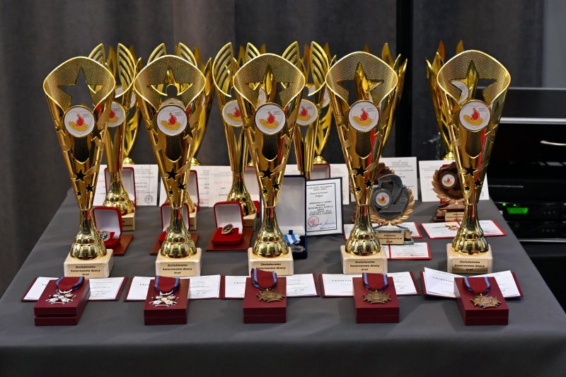 Uroczystość uhonorowania krwiodawców Kolejarskiego Klubu SHDK RP "Dar Serca" w Skarżysku- Kamiennej