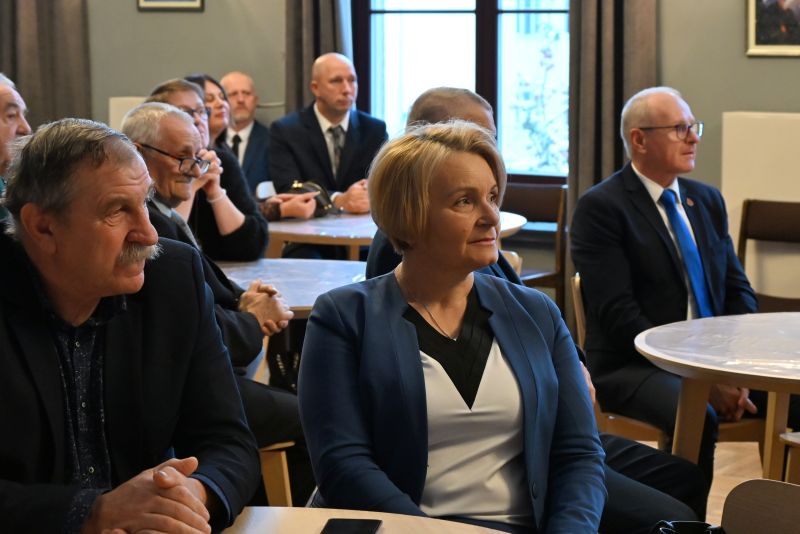 Uroczystość uhonorowania krwiodawców Kolejarskiego Klubu SHDK RP "Dar Serca" w Skarżysku- Kamiennej