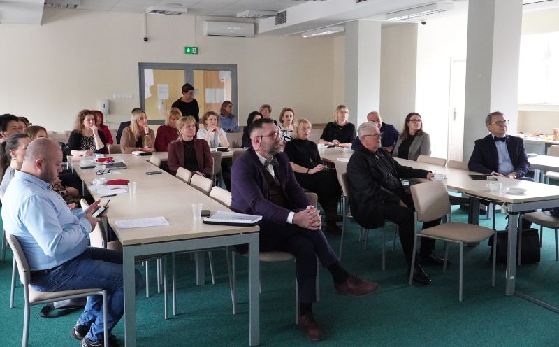 spotkanie w ramach projektu „Perspektywa 3P dla województwa świętokrzyskiego”