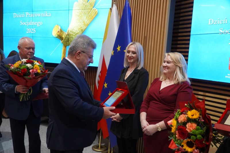 DPS „Centrum Seniora” w Skarżysku-Kamiennej wyróżniony przez Wojewodę Świętokrzyskiego za profesjonalizm i wyjątkową troskę o podopiecznych