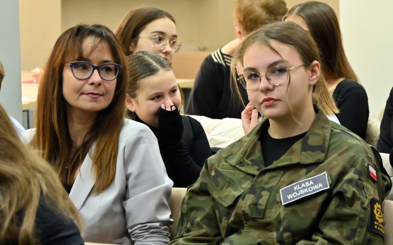 Konkurs Poezji i Prozy "Być Zwyciężonym i Nie Ulec - To Zwycięstwo"