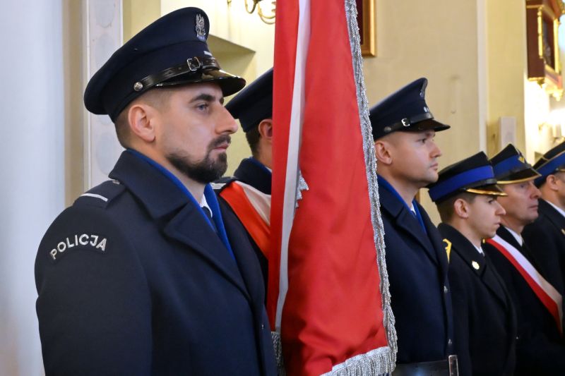 uczestnicy mszy świętej w kościele pw. Św. Józefa Oblubieńca