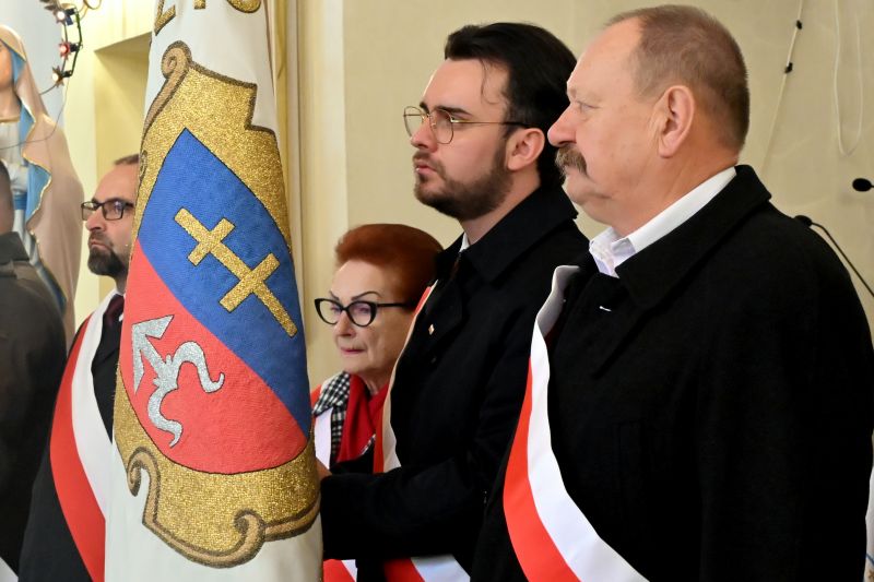 uczestnicy mszy świętej w kościele pw. Św. Józefa Oblubieńca