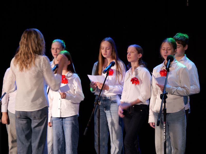 Artystyczne obchody Gminnego Dnia Seniora w Suchedniowie