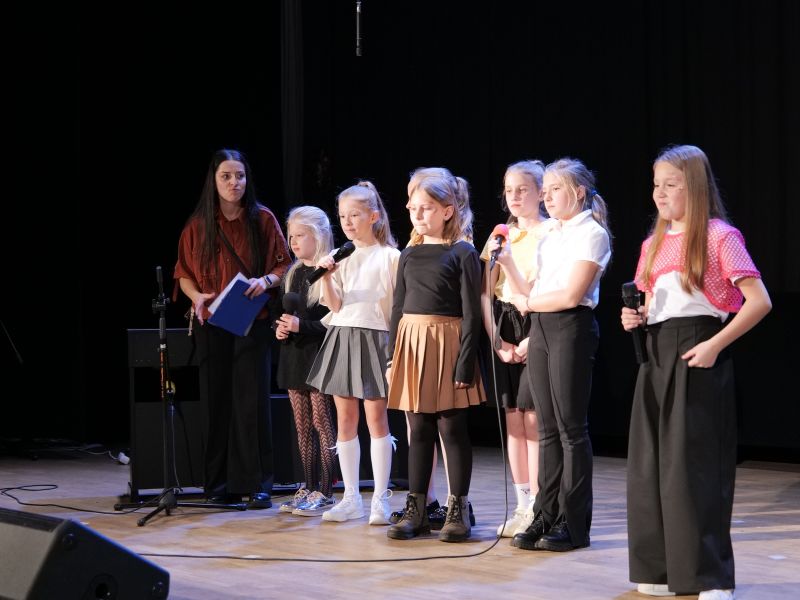 Artystyczne obchody Gminnego Dnia Seniora w Suchedniowie