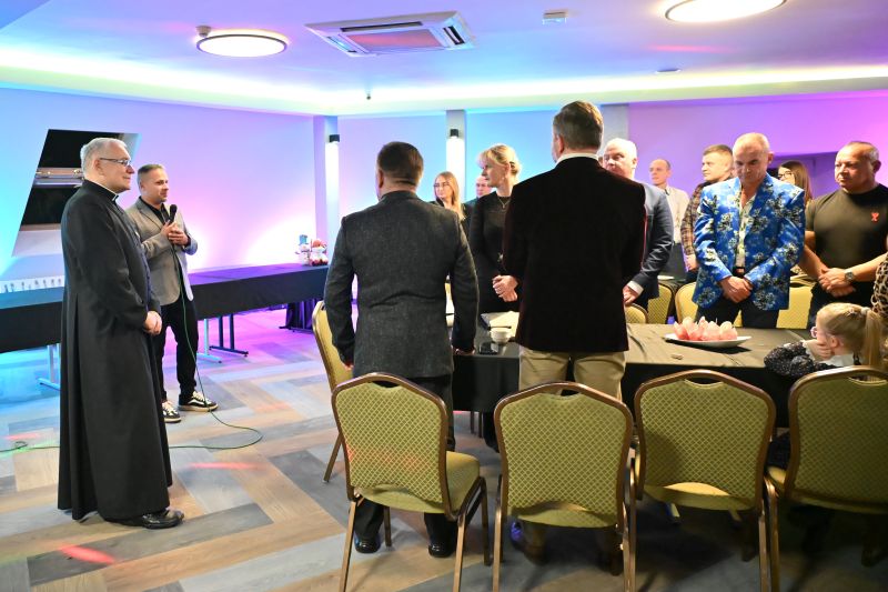 spotkanie wigilijne Klubu Sportów Walki "Kyokushin-Karate"