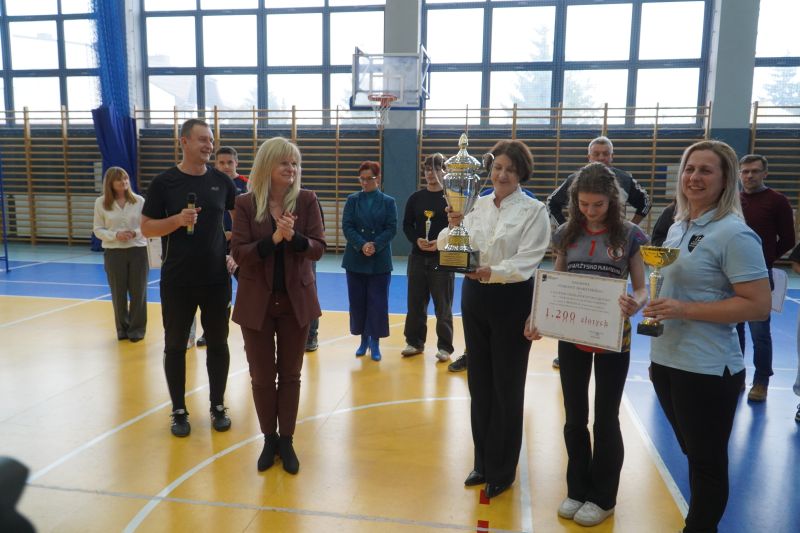 zakończenie współzawodnictwa sportowego w szkołach powiatu skarżyskiego