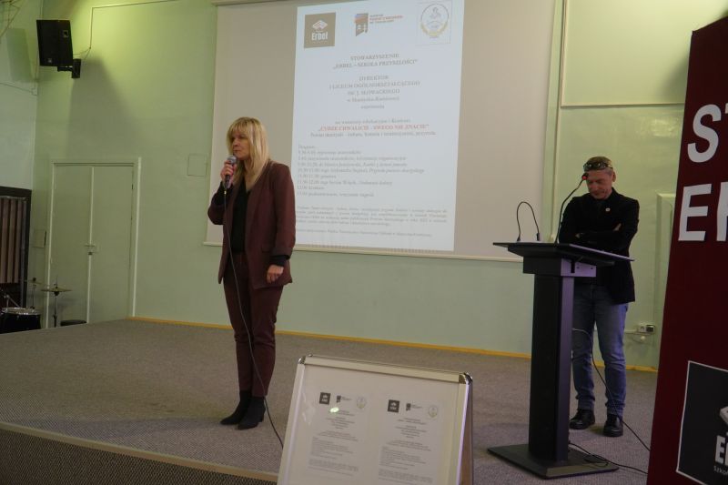 „Cudze chwalicie – swego nie znacie”. Edukacyjny projekt ze  wsparciem powiatu