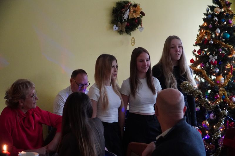 Rodzinna atmosfera świąt w Centrum Placówek „Przystań”