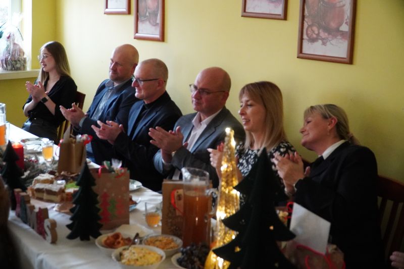 Rodzinna atmosfera świąt w Centrum Placówek „Przystań”