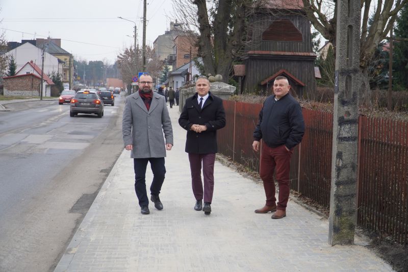 odbiór wyremontowanego chodnika w ciągu ul. Legionów w Skarżysku