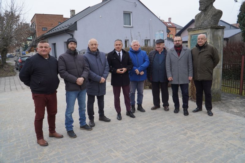 odbiór wyremontowanego chodnika w ciągu ul. Legionów w Skarżysku