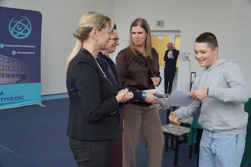 „Edukacja z wojskiem. Edycja IV” – młodzież z „Ekonomika” poznawała tajniki bezpieczeństwa i obronności