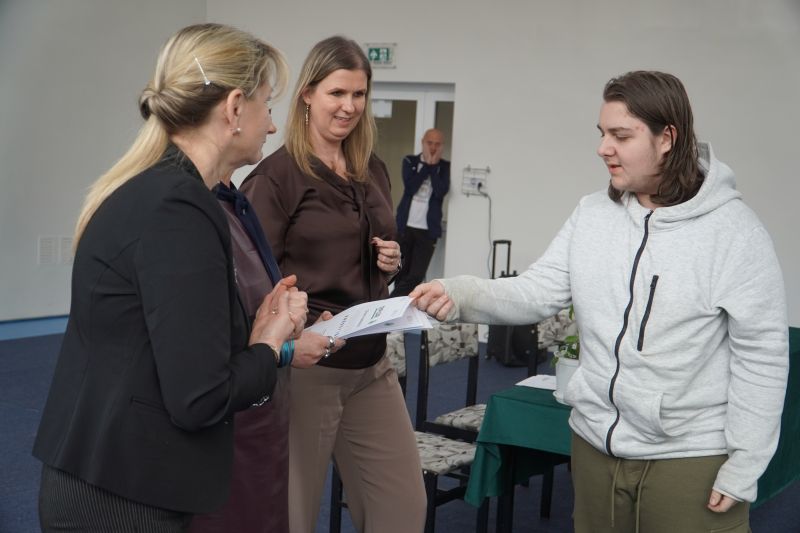 „Edukacja z wojskiem. Edycja IV” – młodzież z „Ekonomika” poznawała tajniki bezpieczeństwa i obronności