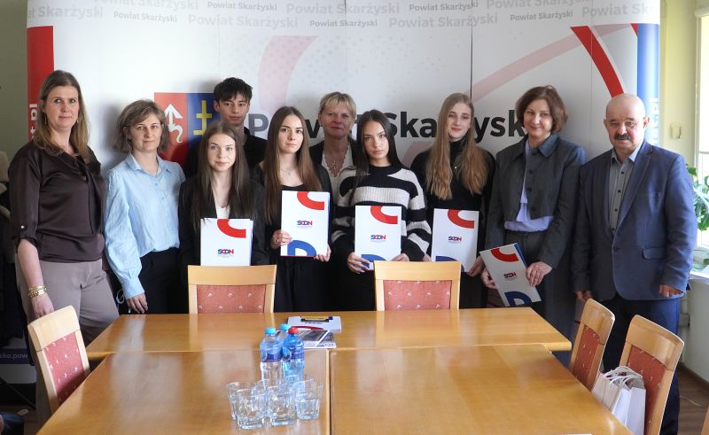 Wręczenie wyróżnień dla laureatów i finalistów ogólnopolskich olimpiad i konkursów