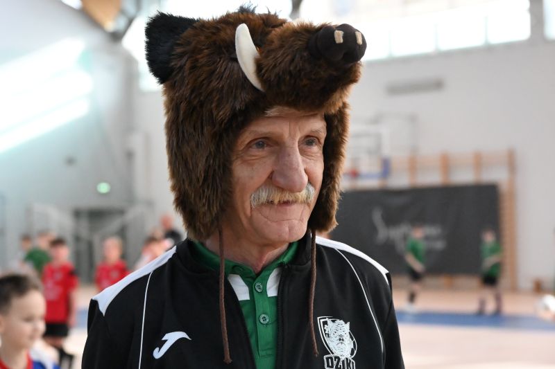 Starosta Artur Berus Patronem Turnieju Piłkarskiego w Skarżysku  z udziałem Reprezentanta Polski Piotrem Świerczewskim