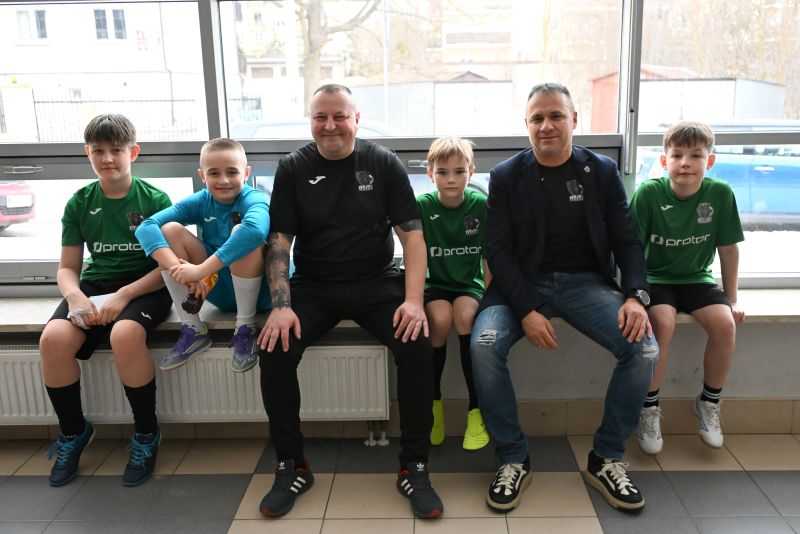 Starosta Artur Berus Patronem Turnieju Piłkarskiego w Skarżysku  z udziałem Reprezentanta Polski Piotra Świerczewskiego