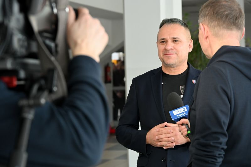 Starosta Artur Berus Patronem Turnieju Piłkarskiego w Skarżysku  z udziałem Reprezentanta Polski Piotra Świerczewskiego