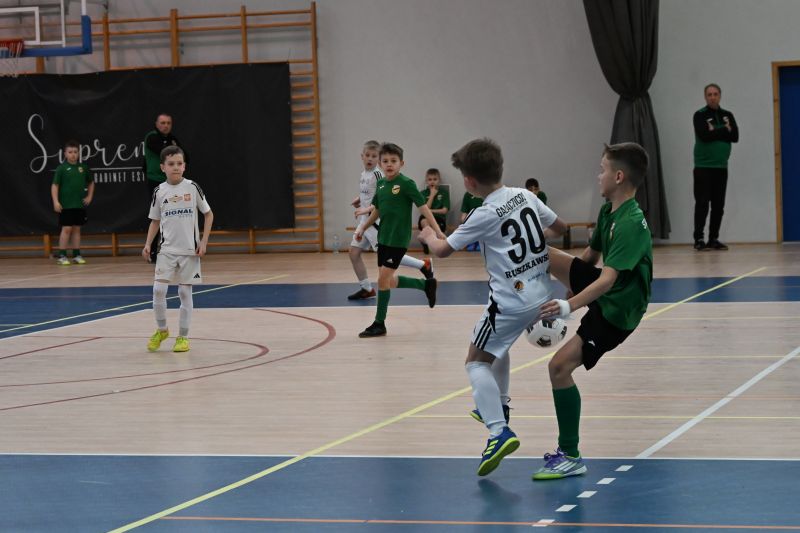 Starosta Artur Berus Patronem Turnieju Piłkarskiego w Skarżysku  z udziałem Reprezentanta Polski Piotra Świerczewskiego