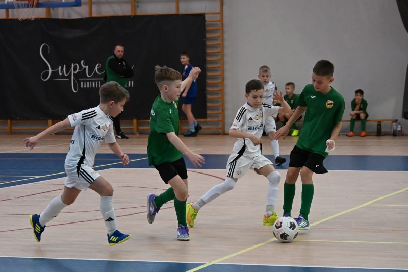 Starosta Artur Berus Patronem Turnieju Piłkarskiego w Skarżysku  z udziałem Reprezentanta Polski Piotra Świerczewskiego